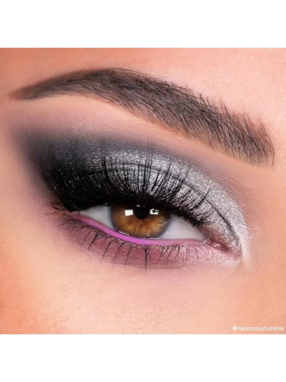 Cool Tone 30-Pan Eyeshadow Palette - Matte & Metallic Finishes, High-Pigment